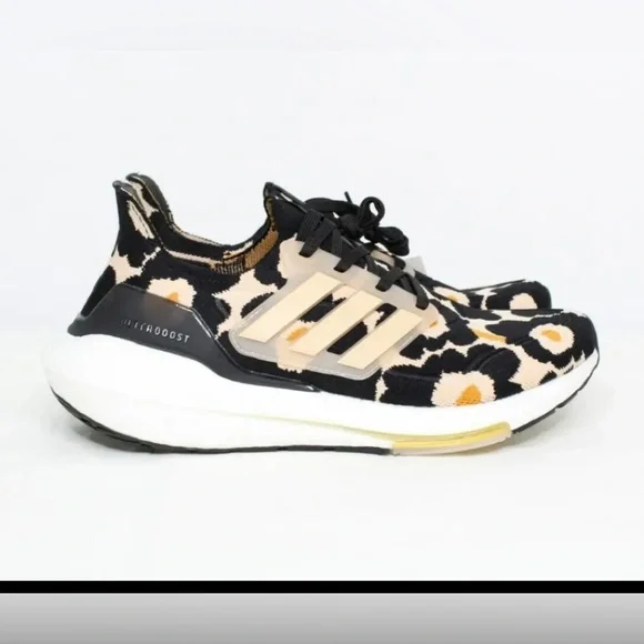 【完売／激レア品】adidas x marimekko GOLD unikko 完売／激レア品】adidas x marimekko GOLD unikko - メルカリ